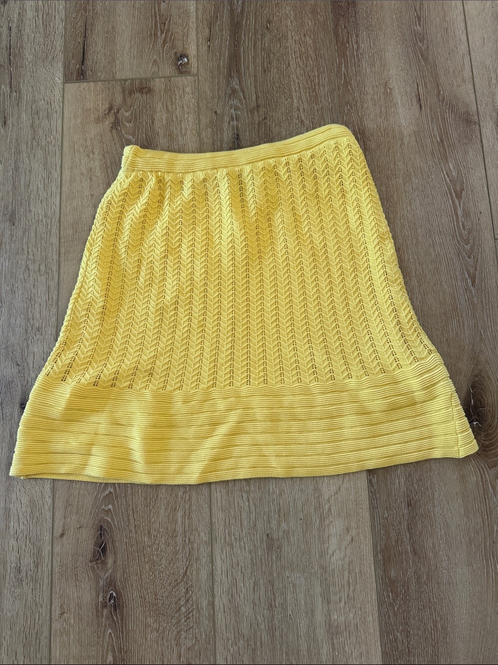 Banana Republic | Yellow Knit A-Line Skirt with Textured Stitch | size M